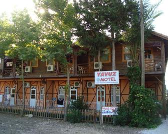 Yavuz Motel Adrasan - Adrasan - Building