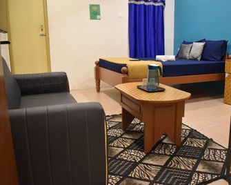 Aishwaryam home stay - Madurai - Living room