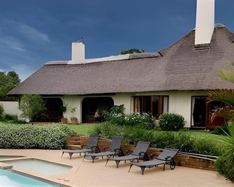 The Celtis Manor Guest House - Midrand - Gebouw