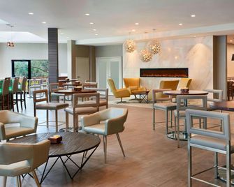 Four Points by Sheraton Toronto Airport - Mississauga - Lounge