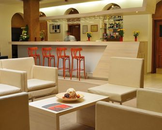 Star Hotel by Mellow Mood Hotels - Budapest - Bar