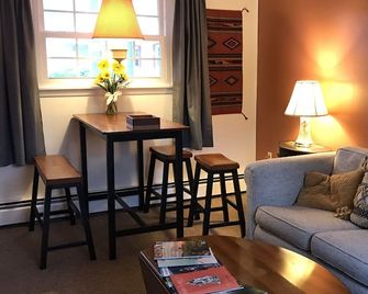 Brittany Motel - Manchester - Phòng khách