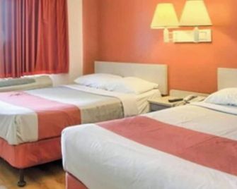 Motel 6-New Cumberland, Pa - Harrisburg - Hershey South - New Cumberland - Bedroom