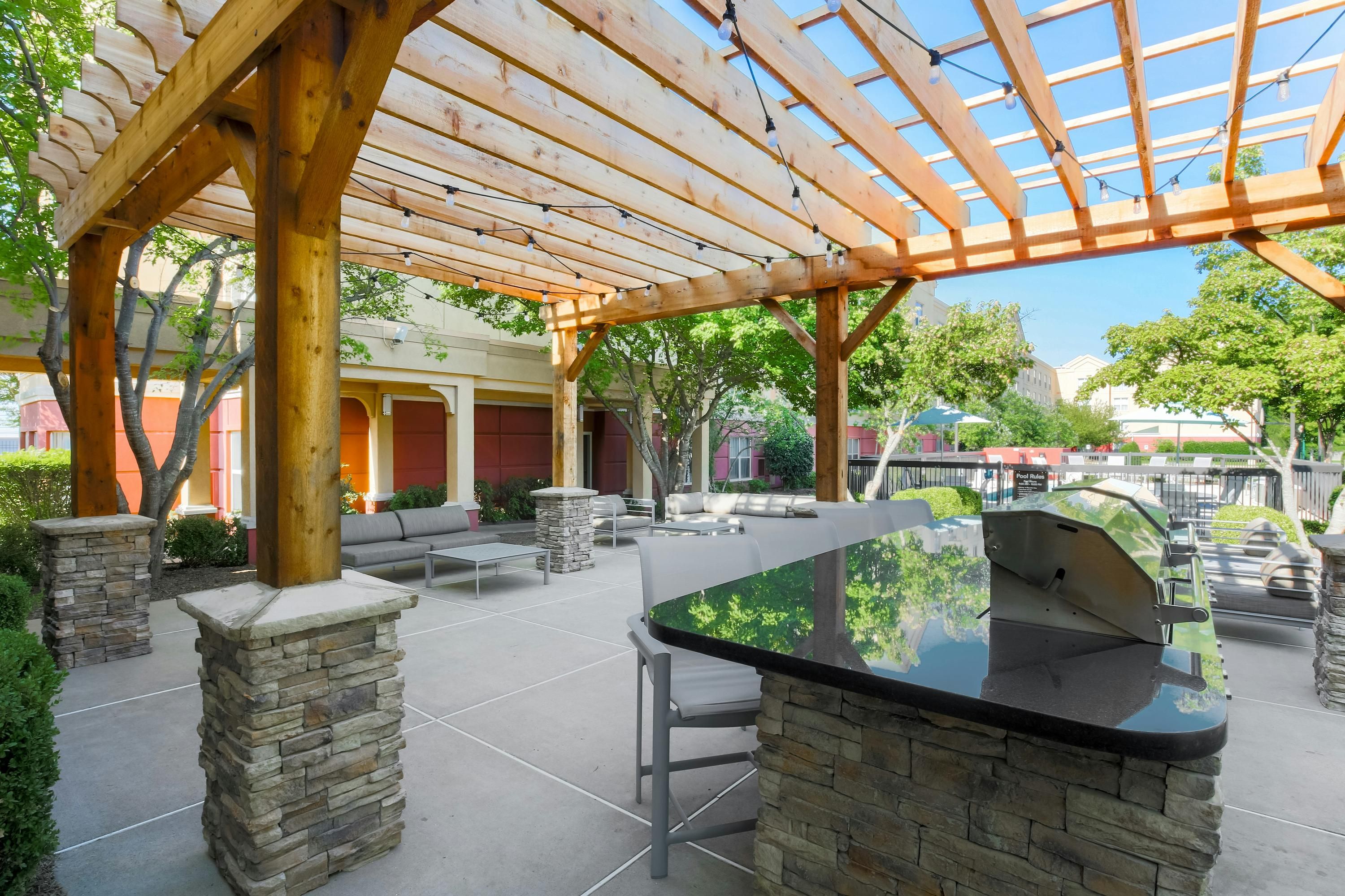 Homewood Suites by Hilton Southwind - Hacks Cross - Memphis - Patio