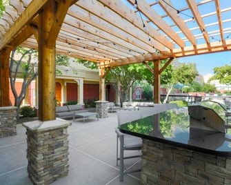 Homewood Suites by Hilton Southwind - Hacks Cross - Memphis - Patio