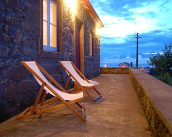 Tradicampo-Casa Da Fonte-Rural House With Large Garden And Astonishing Views. - Nordeste - Balcony