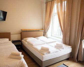 Hostel H360 - dawniej Hotelik Relax - Lodz - Camera da letto