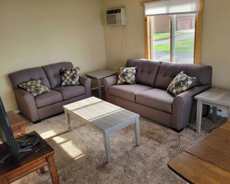 The Point - On Gull Lake - Brainerd - Living room