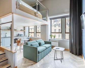 Km Apartments - Edinburgh - Wohnzimmer