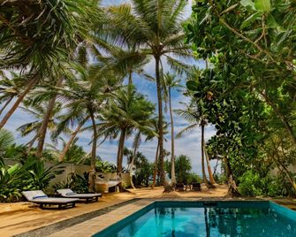 Taru Villas 906 - Hikkaduwa - Basen
