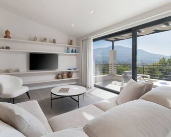 Myrtia - Luxury Hidden Gem - Corfú - Sala de estar