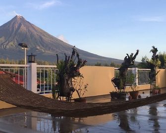 Mayon Lodging House - Legazpi City