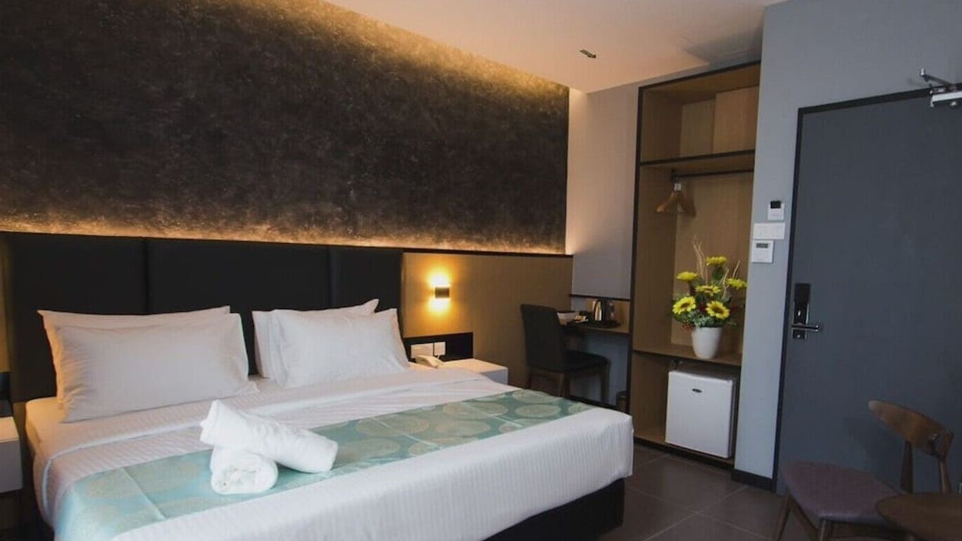 ソリッド ホテルズ