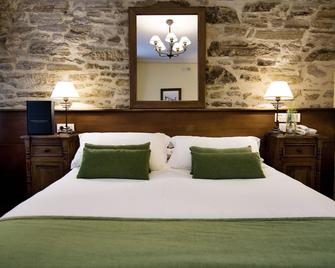 Hostal San Clemente by Pousadas de Compostela - Santiago de Compostela - Bedroom