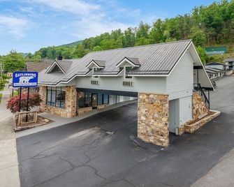 Gatlinburg Mountain Inn - Gatlinburg - Building