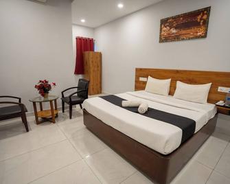 Hotel Vaishnavi Classic - Secunderabad - Ložnice