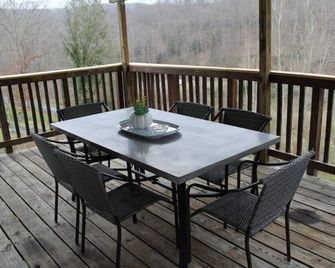 Holler Ridge 3br 2bath New River National Park - Fayetteville - Balcone