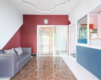 The Wish Hotel - Chachoengsao - Sala de estar