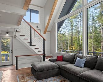 Warren Vt Chalet For Ski, Summer + Fall Fun, Wifi - Warren - Salon