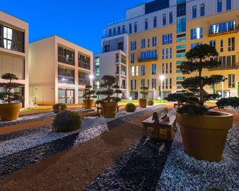 Lagrange Aparthotel Lyon Lumière - Lyon