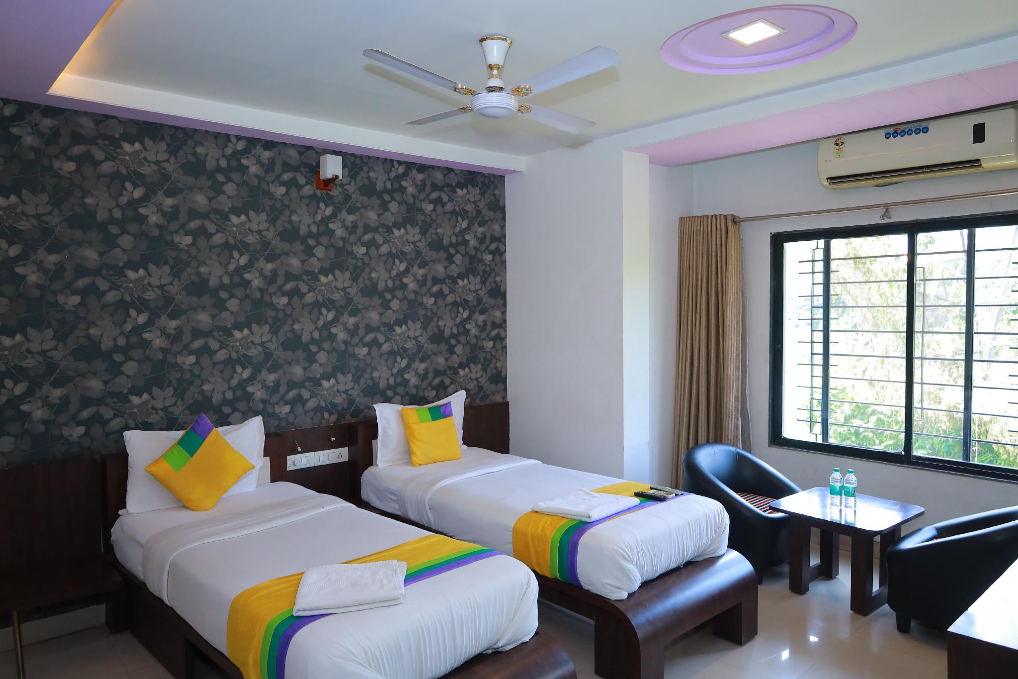 Hotel Naivedya - Aurangabad - Quarto