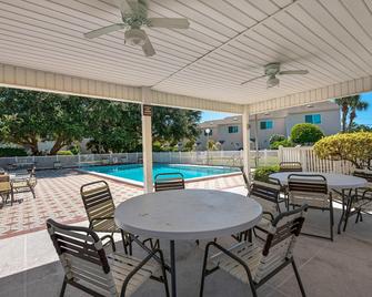 Seabreeze Escape - Destin - Pool