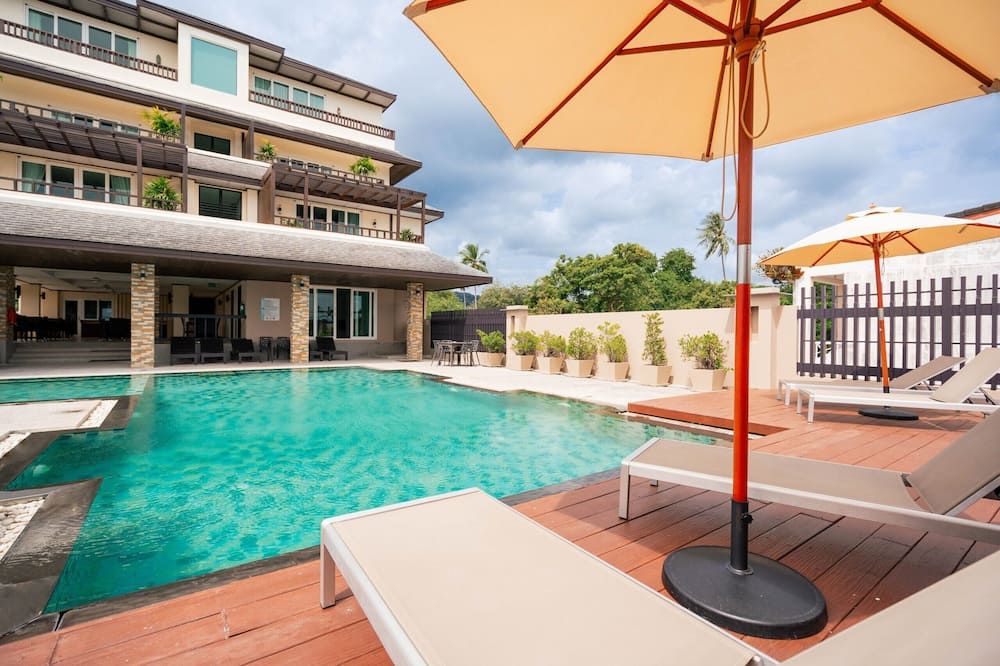 Ratana Hotel Chalong