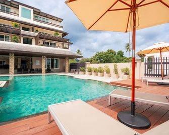 Ratana Hotel Chalong - Rawai - Pool