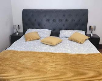 Cosy Studio Flat - Bexleyheath - Bedroom