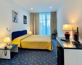 Hotel Myriam - Lignano - Schlafzimmer