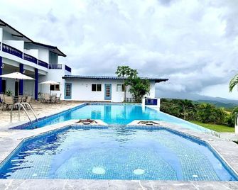 Hotel Eclipse - Loma del Guayabo - Piscina