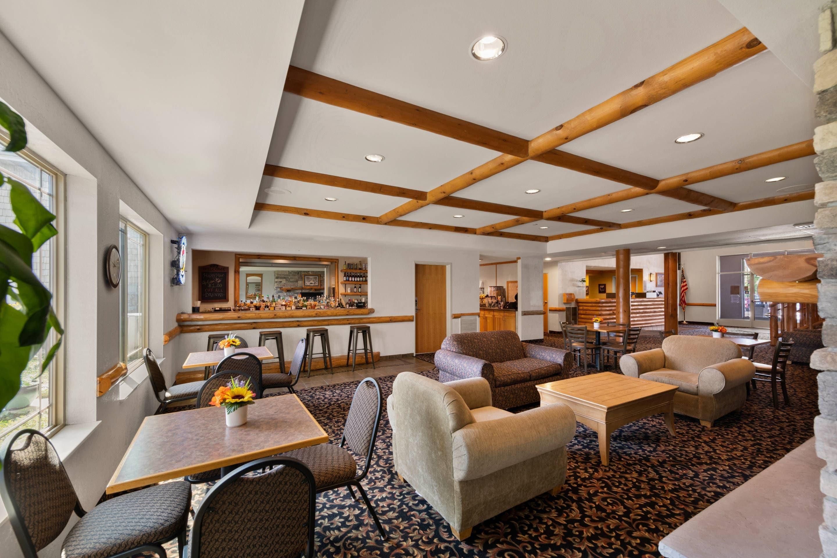 Rodeway Inn & Suites Tomahawk - Tomahawk - Salónek