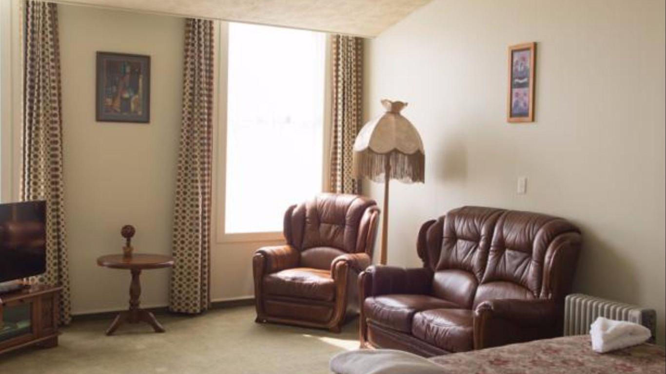 Victoria Railway Hotel