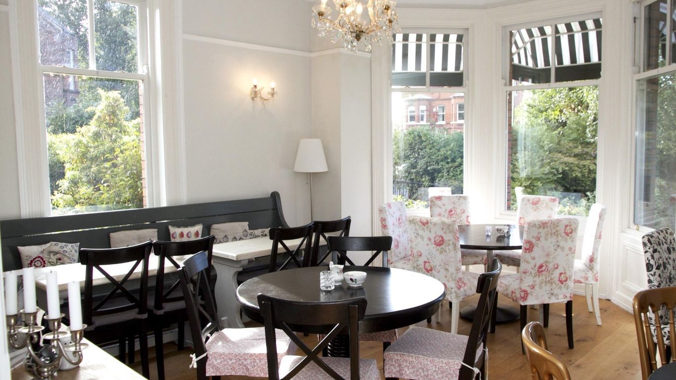 Maryville House Tearooms & Boutique B&B