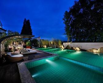 Huangshan Shanshui Boutique Hotel Liyang Scenic Area - Huangshan - Pool