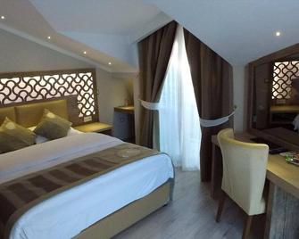 Unluselek Hotel - Anamur - Bedroom