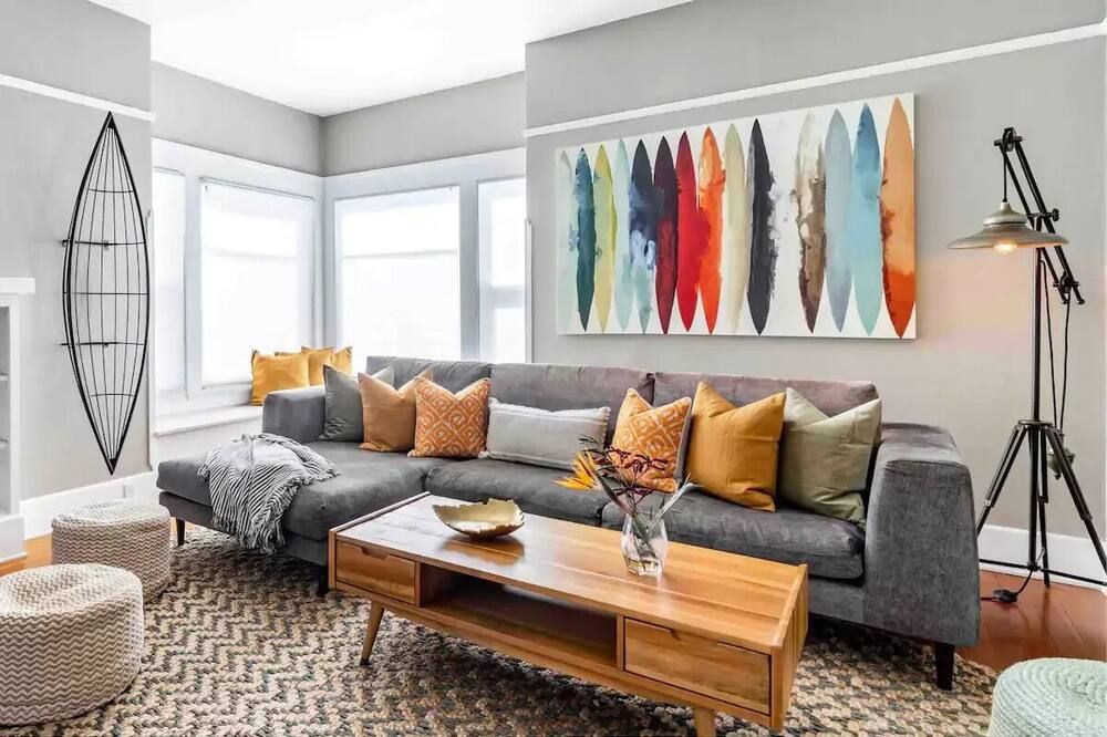 Beautiful Historic Home And Gardens Near Downtown! - סן דייגו - סלון