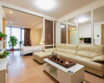 Sunny international apartment - 톈진 - 거실