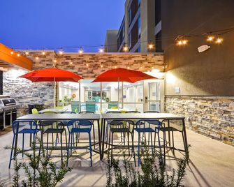 Home2 Suites By Hilton Maumee Toledo - Maumee - Edificio