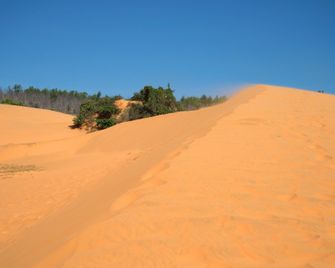 Bao Tien Hotel - Mũi Né - Beach