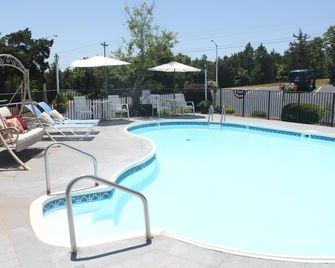 Scenic Hills Inn - Branson - Zwembad