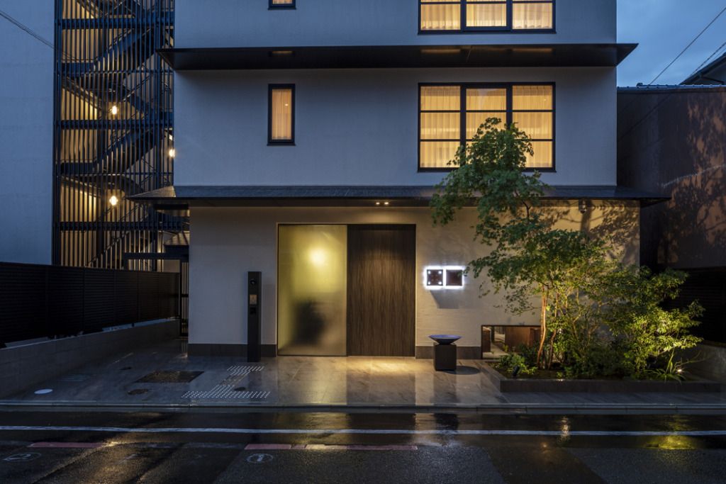 The General Kyoto Takatsuji Fuyacho