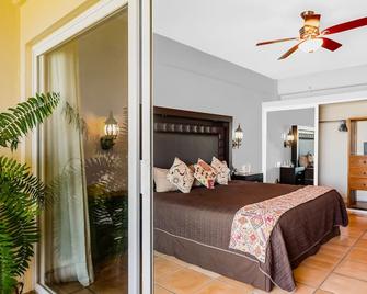 Stylish apartment near beach & dining with pool, hot tub, tennis, & large patio - Punta de Mita - Schlafzimmer