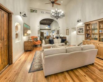 The Armory Park Inn - Tucson - Wohnzimmer