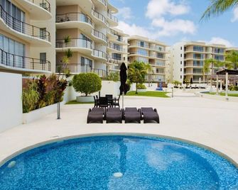 Large&modern apartment with private terrace - Cancún
