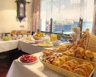 Hotel Restaurant Mattmarkblick - Saas-Almagell - Buffet