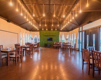 Nirvana Eco and Agro Resort - Mahabaleshwar - Restaurant