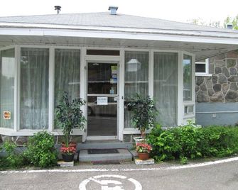 簡恩汽車旅館 - 魁北克市 - 建築