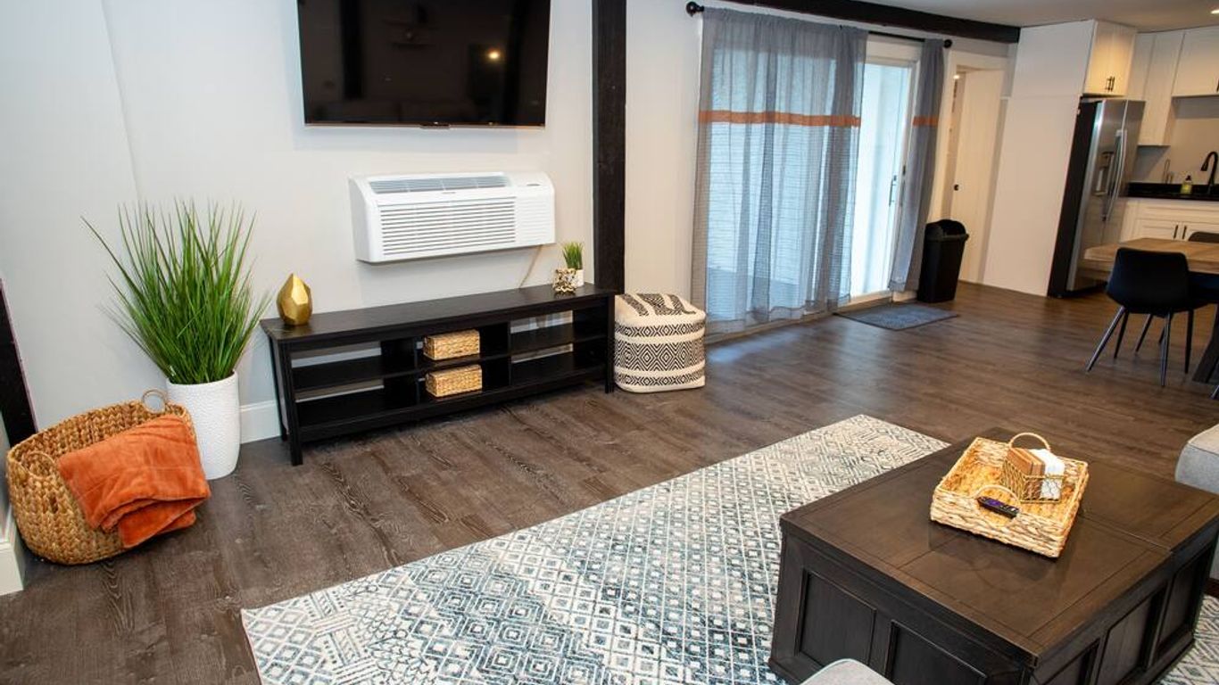 Gunstock Inn & Suites