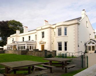 Premier Inn Merthyr Tydfil - מרטיר טידפיל - בניין